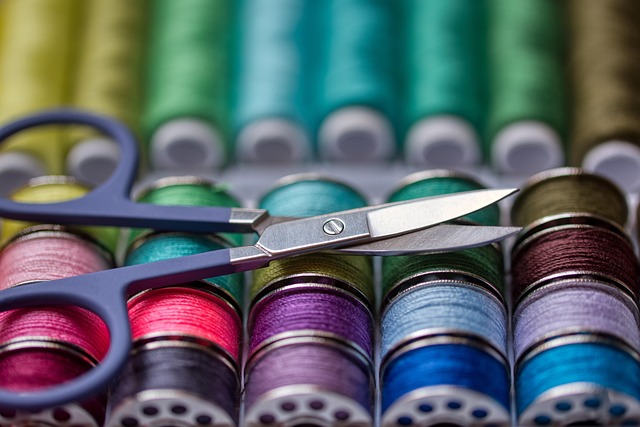 tailoring workspace fabric scissors